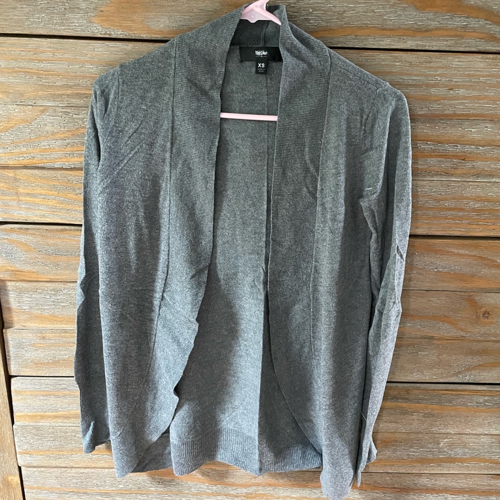 Mossimo gray sweater